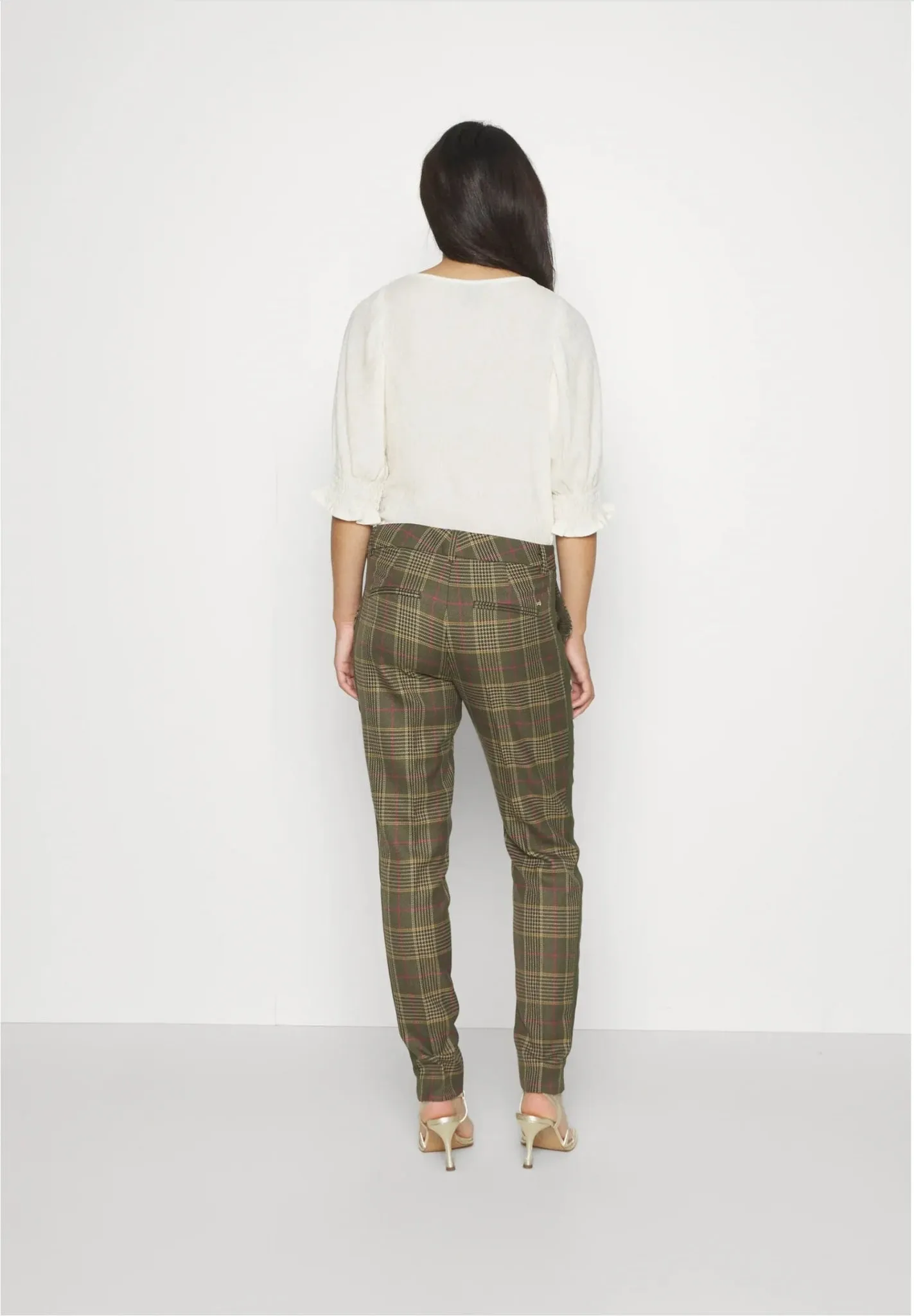 Abbey Anisma Tailored Tartan Pant