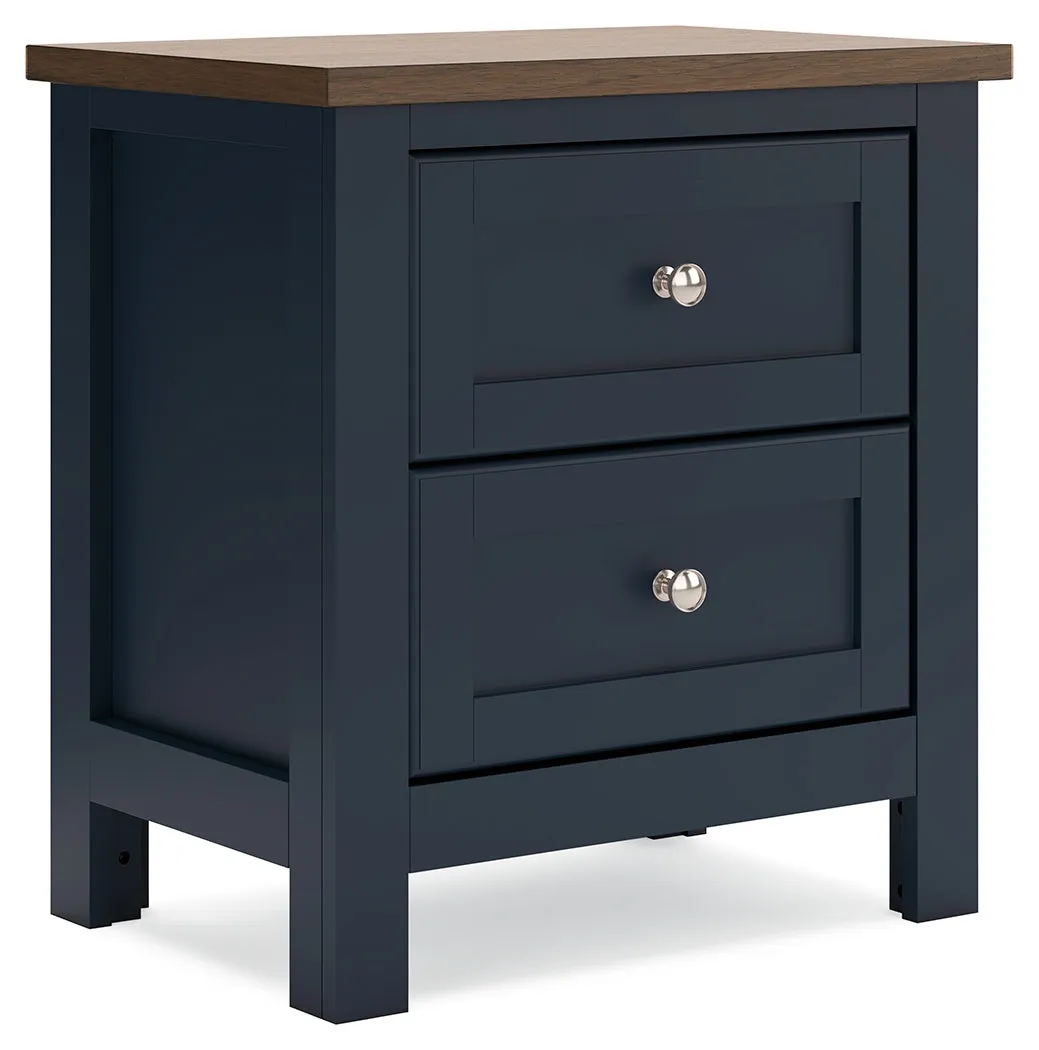 Landocken Full Panel Bed with Mirrored Dresser, Chest and 2 Nightstands in Brown/Blue