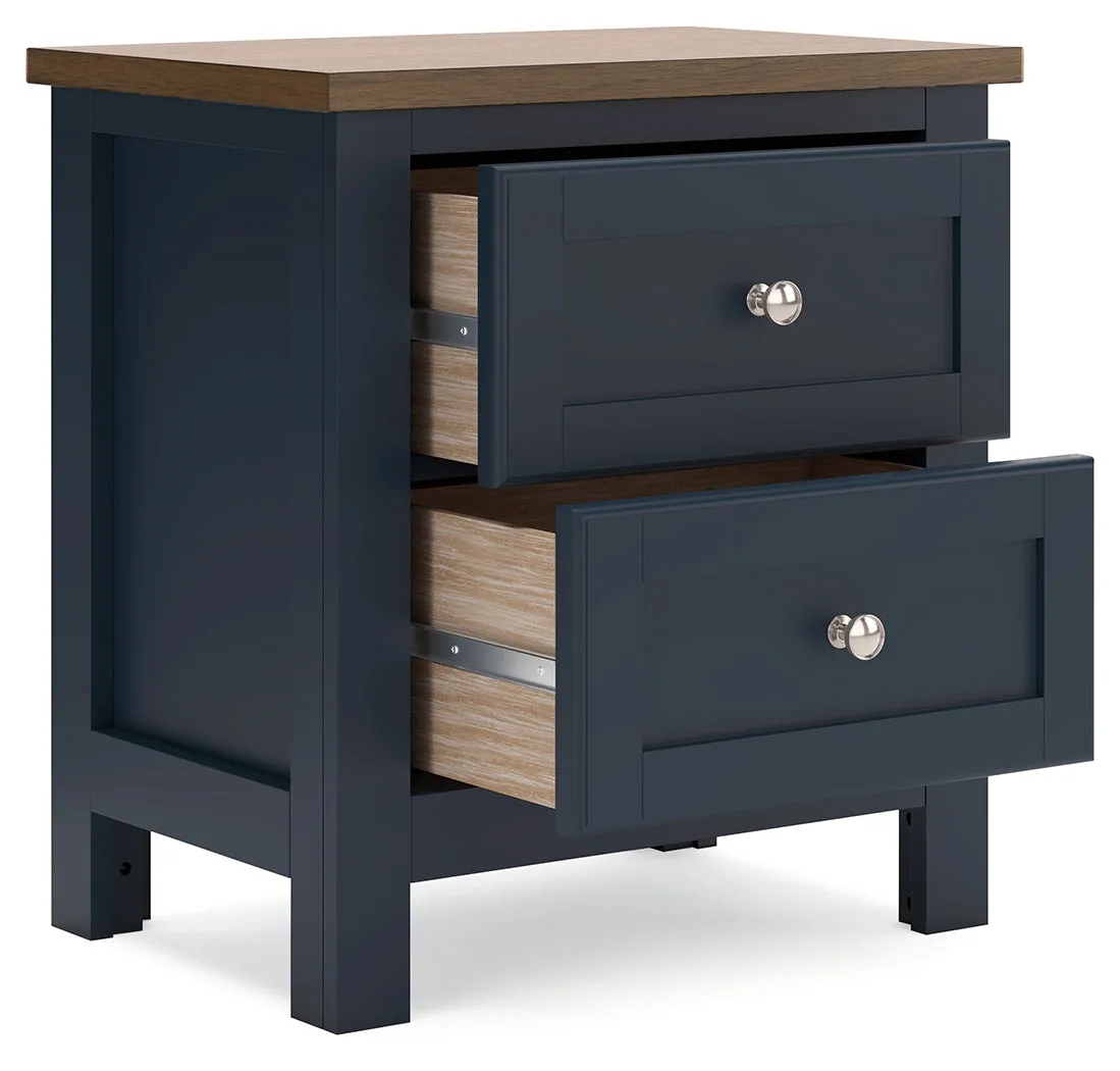 Landocken Full Panel Bed with Mirrored Dresser, Chest and 2 Nightstands in Brown/Blue