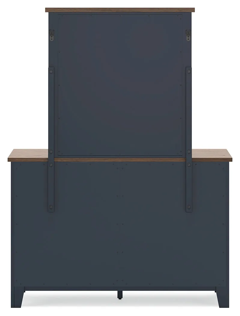 Landocken Full Panel Bed with Mirrored Dresser, Chest and 2 Nightstands in Brown/Blue