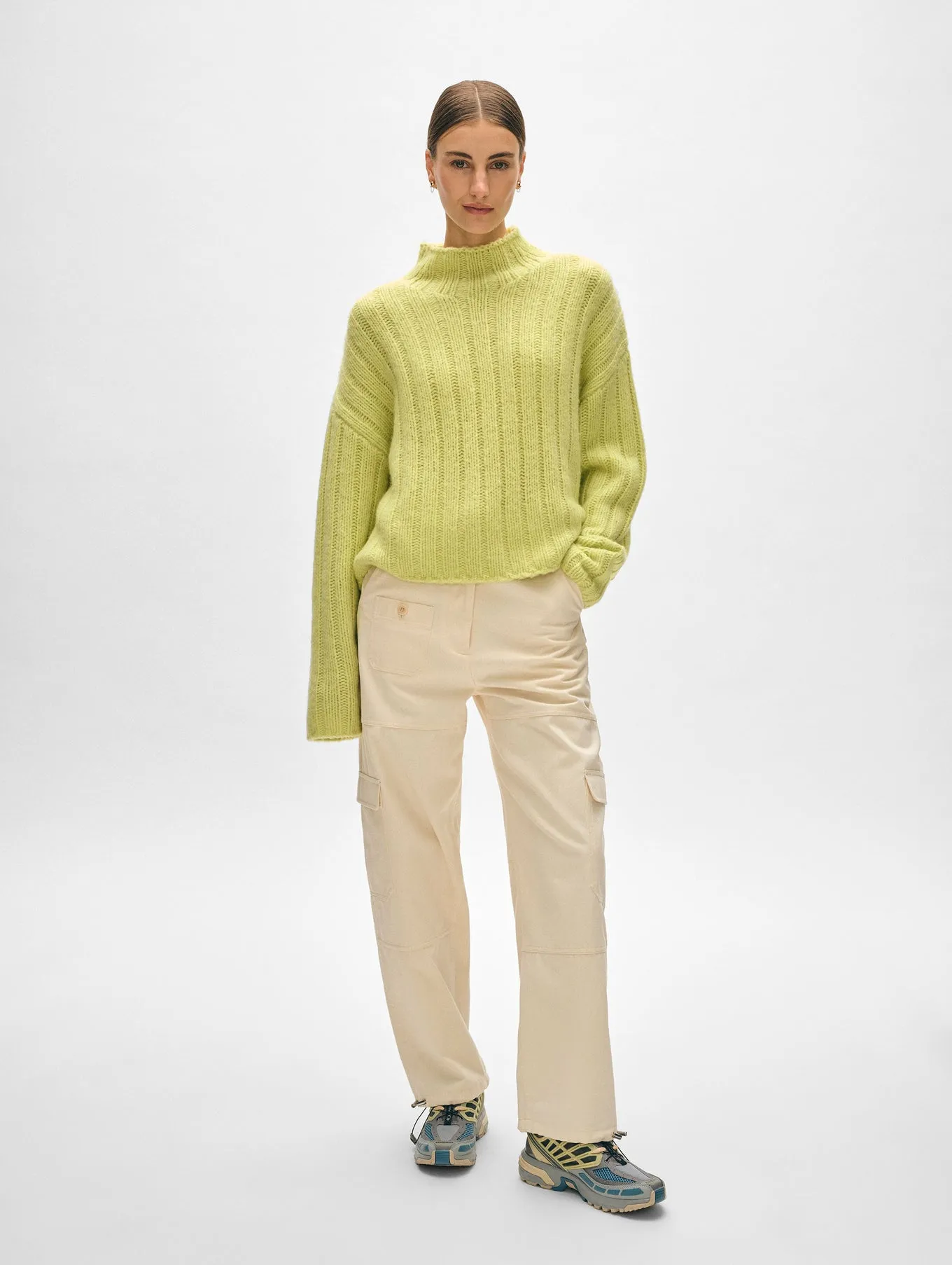 Lofty Cashmere Blend Wide Rib Standneck