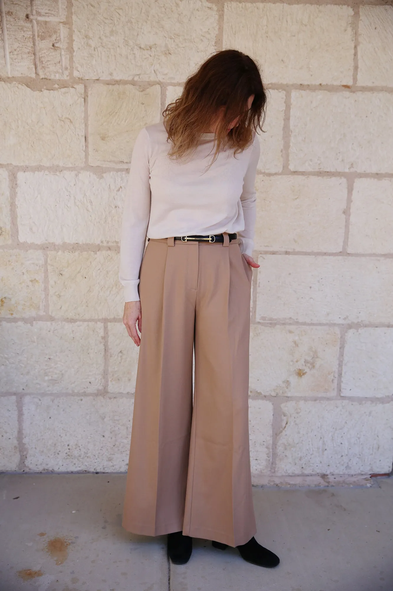Tiffany Mid-Waisted Wideleg Trouser Camel