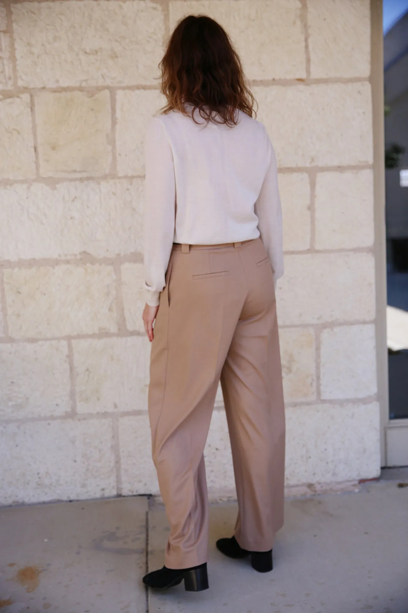 Tiffany Mid-Waisted Wideleg Trouser Camel