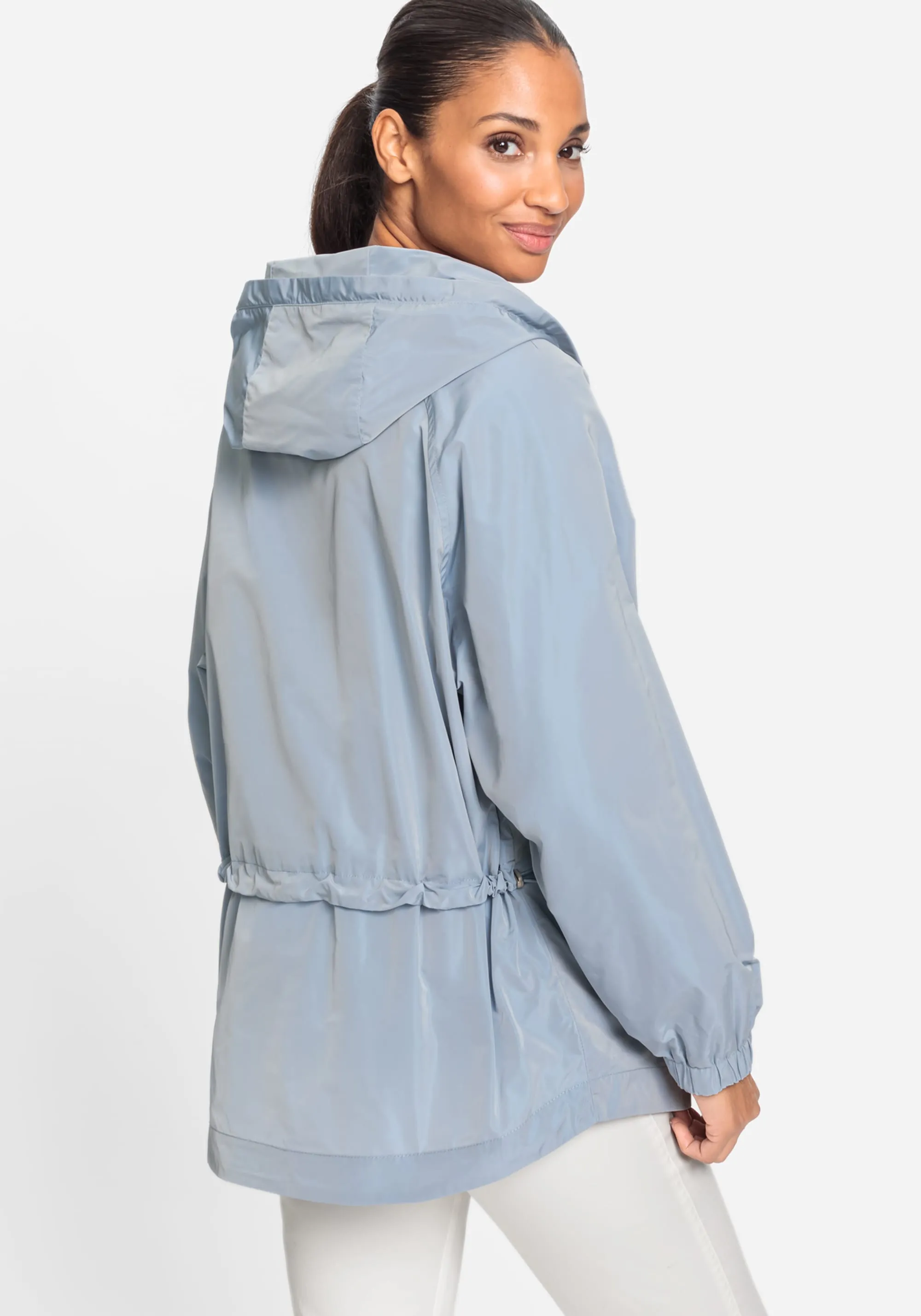 Wind Repellant Hooded Jacket