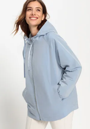 Wind Repellant Hooded Jacket